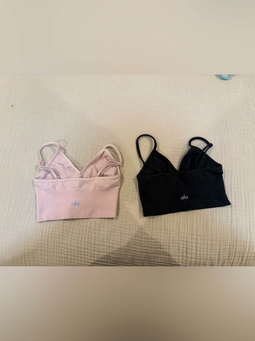 2 ALO Yoga Women's one black one pinkPullover Sports Bra Size S